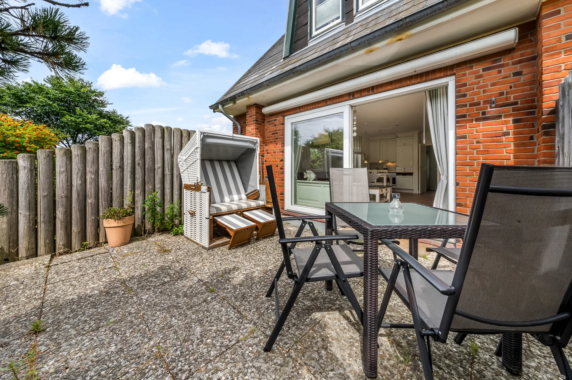 Bild - Gemütliche zwei Zimmer Wohnung mit Terrasse in Wenningstedt