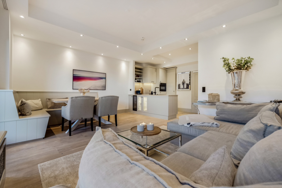 Bild - Traumhafte genehmigte drei Zimmer Ferienwohnung im Ströhnhof (ehemals Hotel Walter´s Hof)