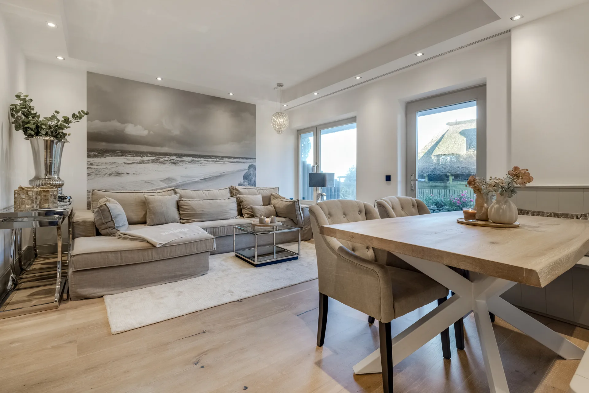 Bild - Meerblick und Terrasse! Neu und aufwendig sanierte und genehmigte 3 Zimmer Ferienwohnung