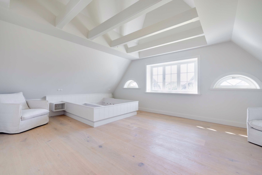 Bild - Großzügiges Neubau-Doppelhaus unter Reet in toller Lage von Wenningstedt