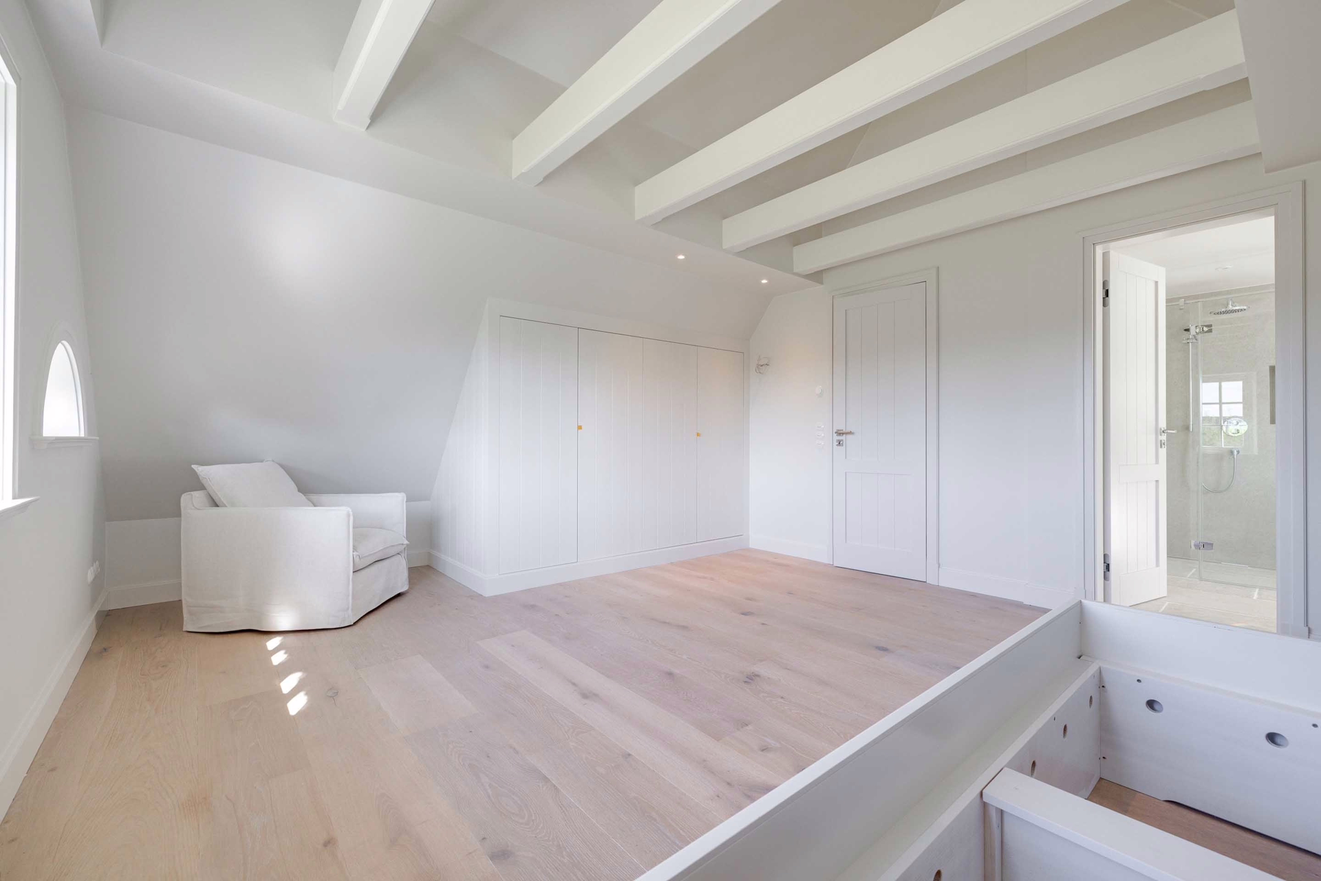 Bild - Großzügiges Neubau-Doppelhaus unter Reet in toller Lage von Wenningstedt
