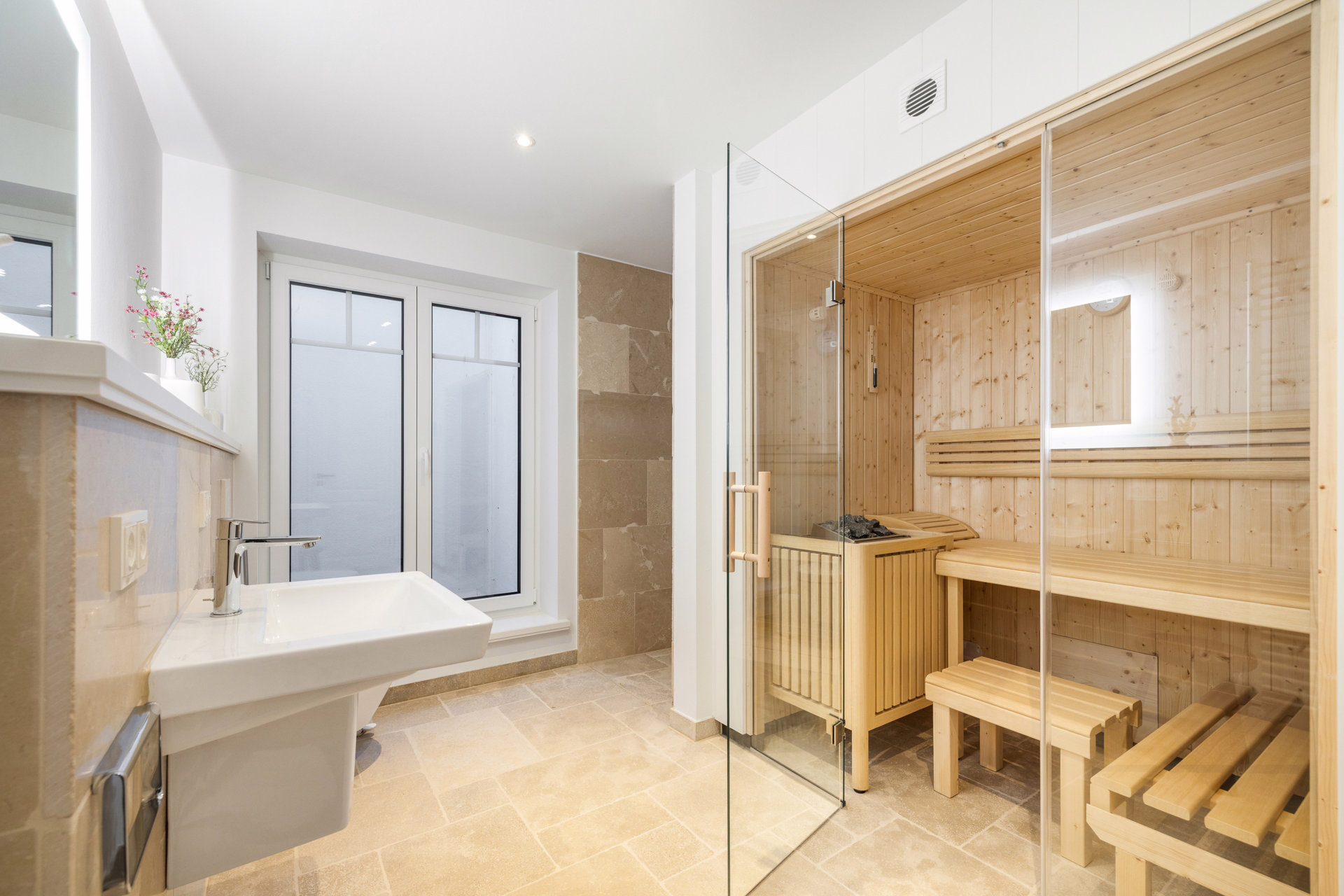 Bild - Neubau von einem Wohnhaus mit je 1 FW und 1 DW (Haus 3)