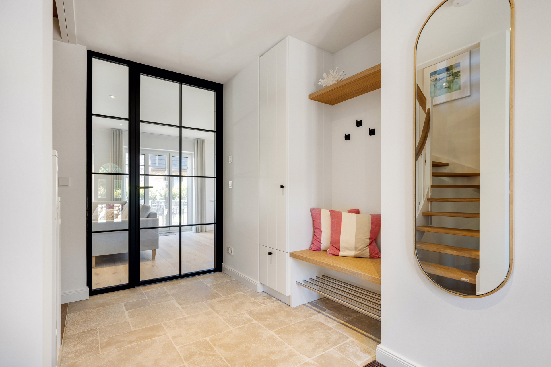 Bild - Neubau von einem Wohnhaus mit je 1 FW und 1 DW (Haus 3)