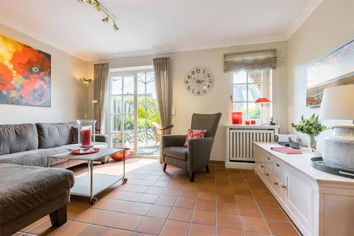 Wohnz. - Reetgedecktes Reihenhaus in bester Lage unmittelbar am Weststrand in Wenningstedt