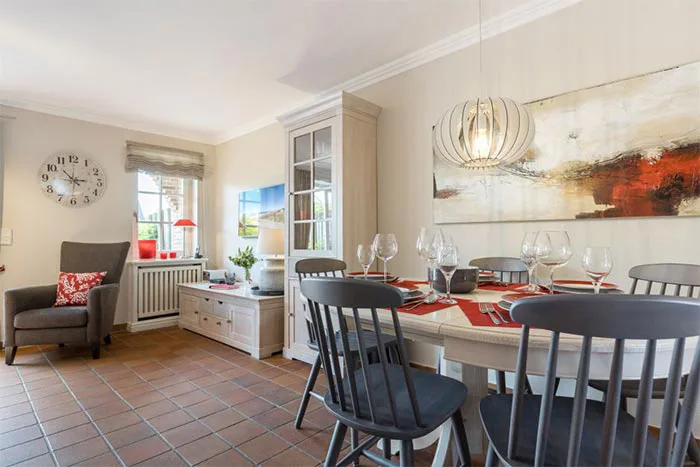 Deko 4 - Reetgedecktes Reihenhaus in bester Lage unmittelbar am Weststrand in Wenningstedt
