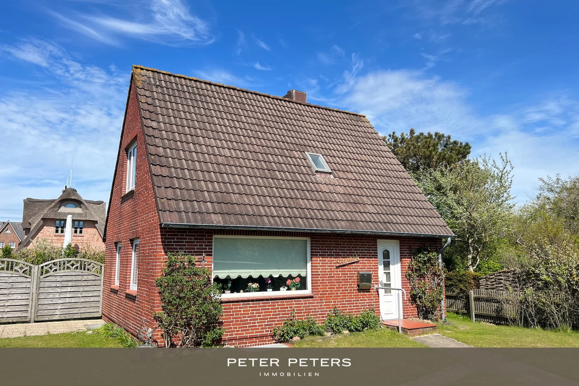 Bild - Einfamilienhaus zwischen Strand und Dorfteich in Wenningstedt