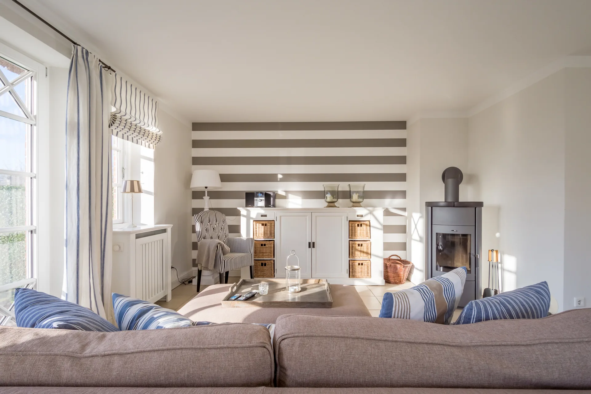 Wohnzimmer - charmantes Doppelhaus unter Reet mit zwei Wohneinheiten