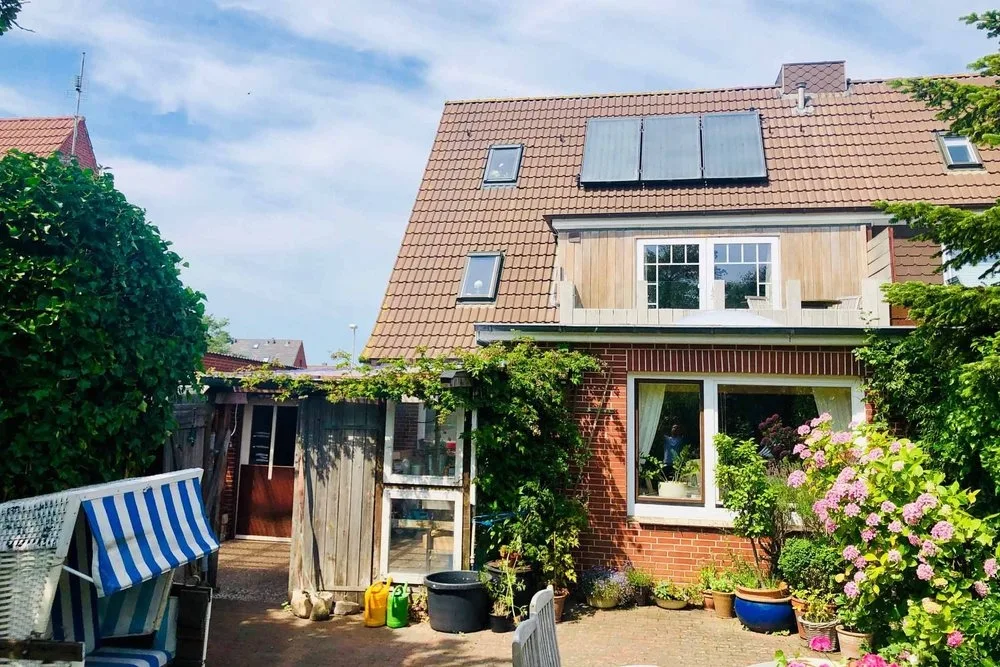 Bild - Doppelhaushälfte mit Garage und Südgarten nahe dem Lister Ellenbogen