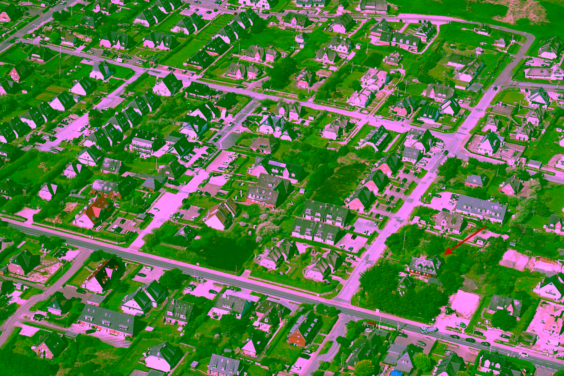 Großzügige Haushälfte mit Garage und Idyllischem Garten zur Miete - Bild (14989)