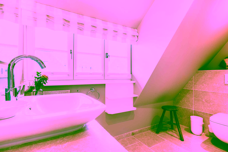 Bild - Exklusives Wohnen unter Reet direkt am Strand