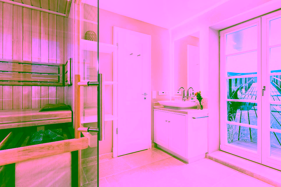 Bild - Exklusives Wohnen unter Reet direkt am Strand