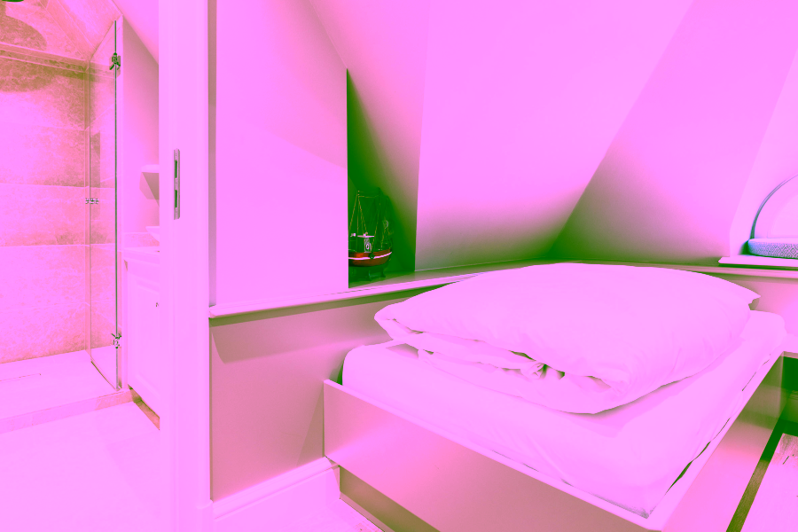 Bild - Exklusives Wohnen unter Reet direkt am Strand