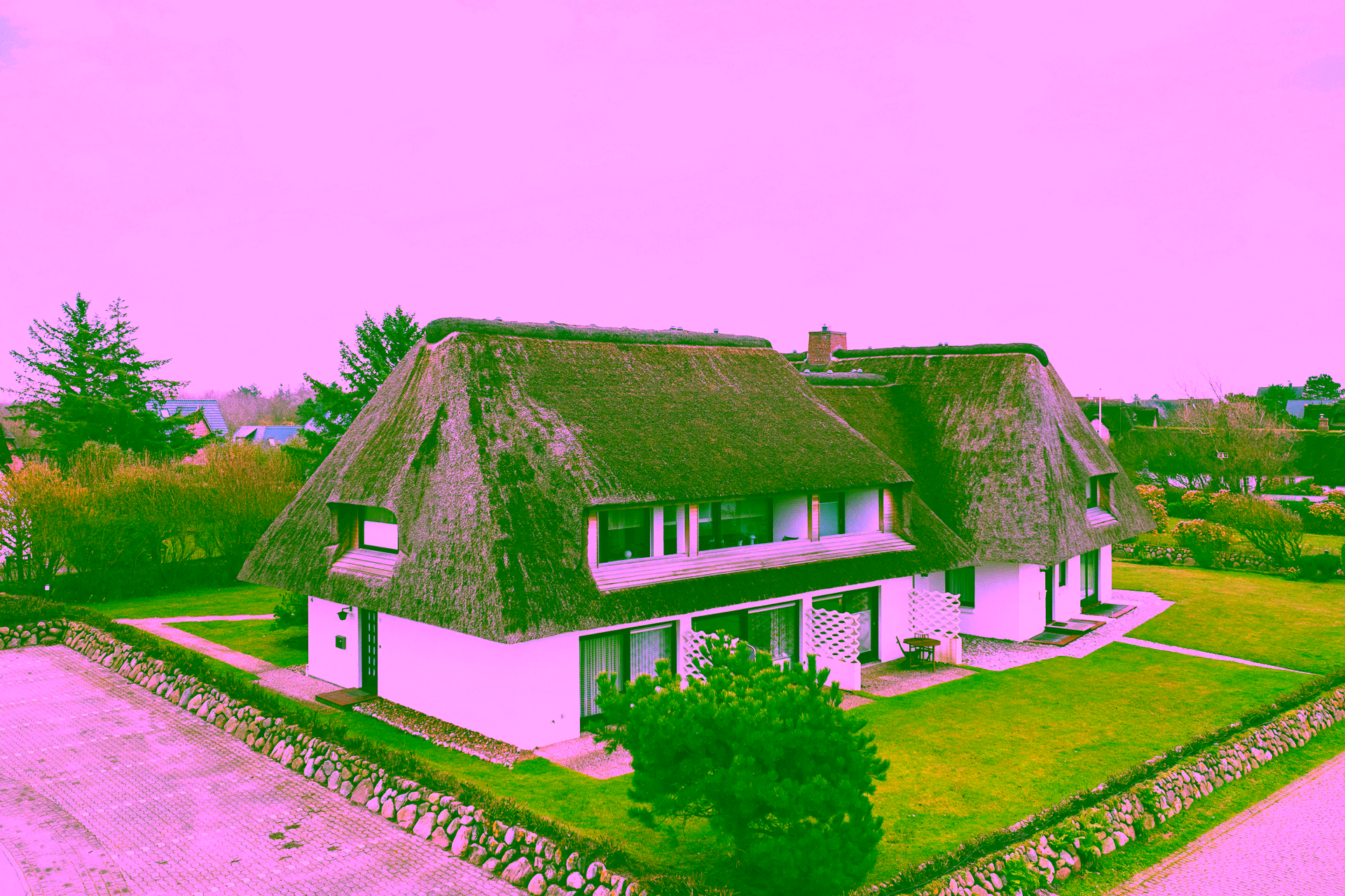 Schöne Obergeschoss-Wohnung mit Blick auf den Wenningstedter Dorfteich, 25996 Wenningstedt, Etagenwohnung