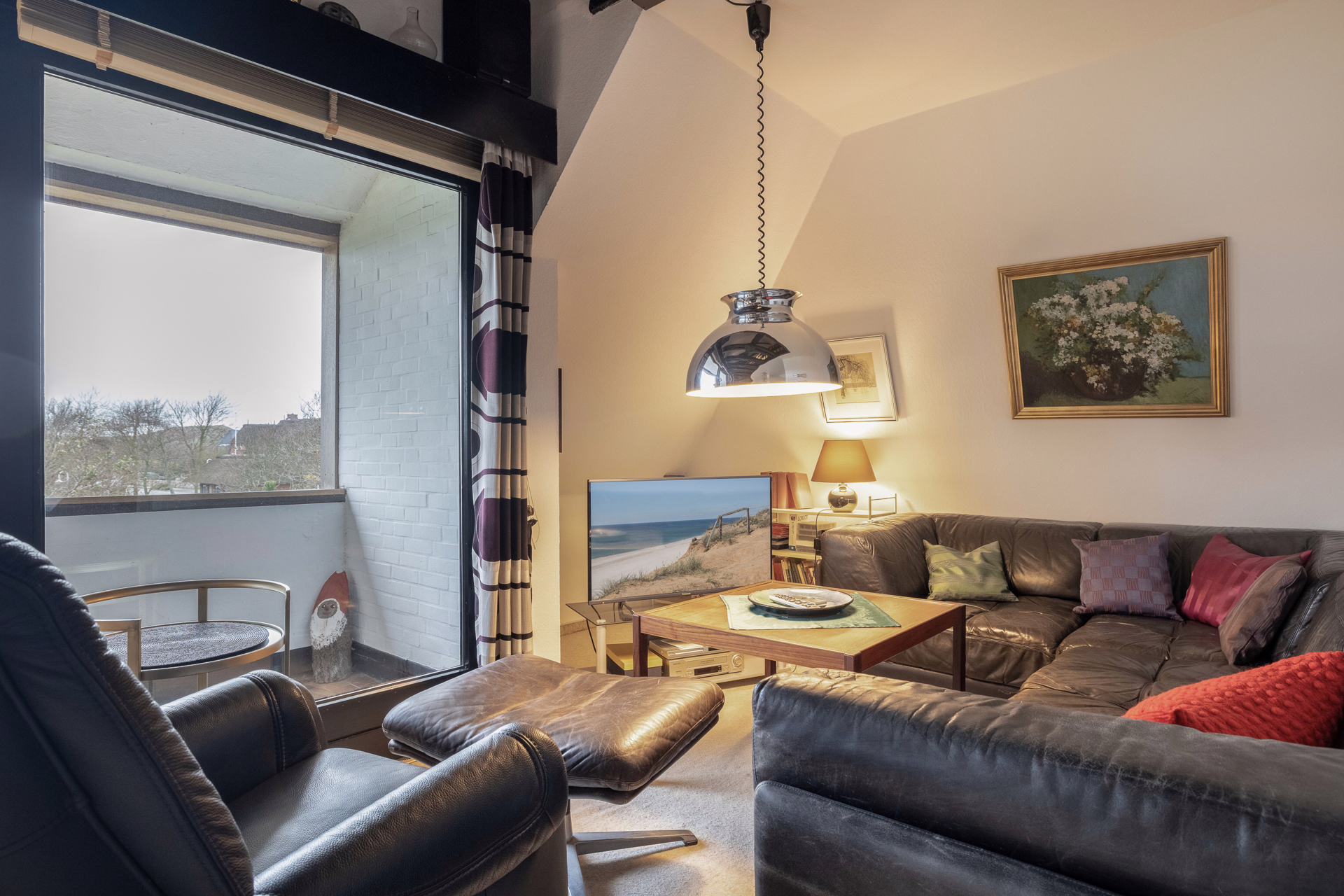 Bild - Schöne Obergeschoss-Wohnung mit Blick auf den Wenningstedter Dorfteich