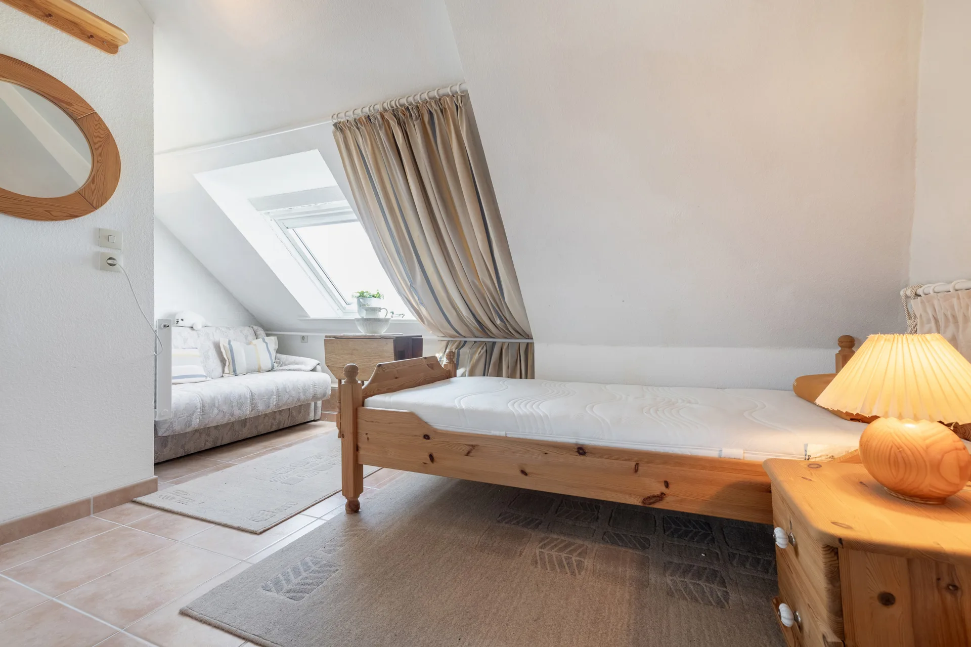 Bild - Schöne Dachgeschosswohnung in ruhiger Lage von Wenningstedt