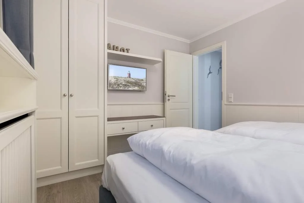Bild - Einzigartig gelegene Wohnung unter Reet mit Meerblick