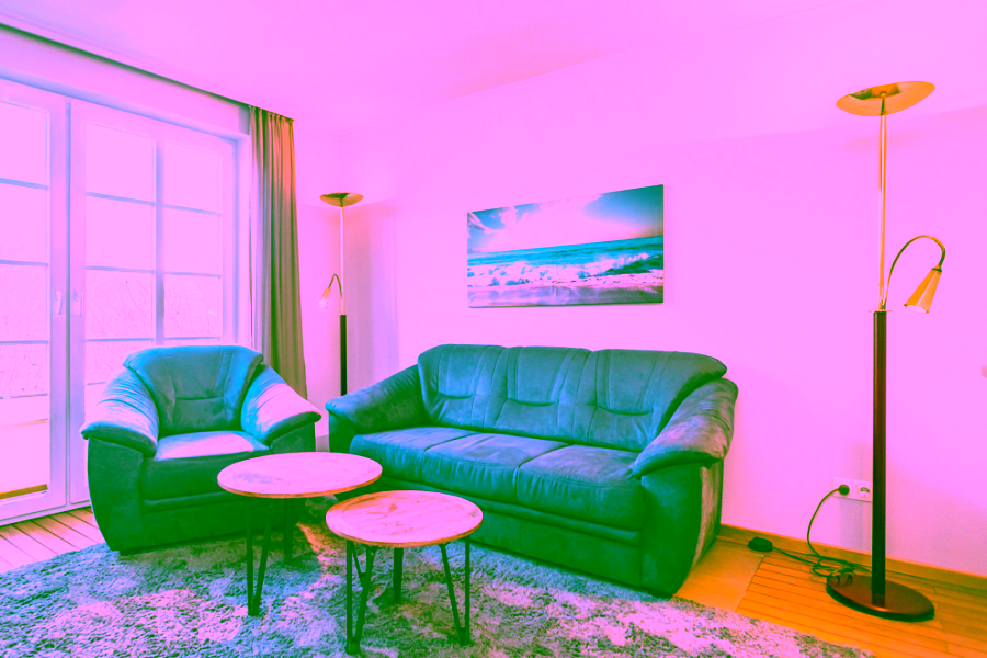 Bild - Großzügiges Wohnhaus mit einer Dauer- und zwei Ferienwohnungen in Top-Lage von Westerland