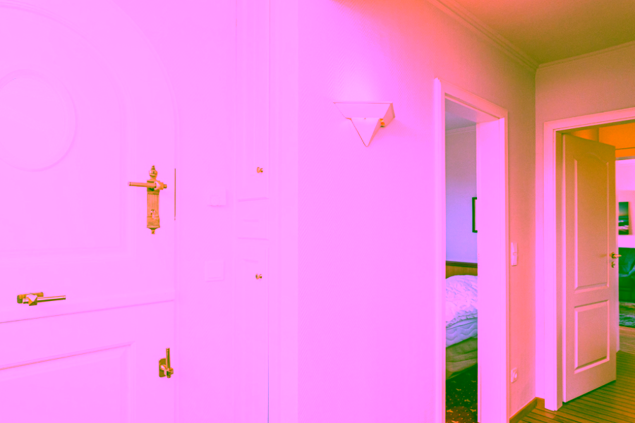 Bild - Großzügiges Wohnhaus mit einer Dauer- und zwei Ferienwohnungen in Top-Lage von Westerland