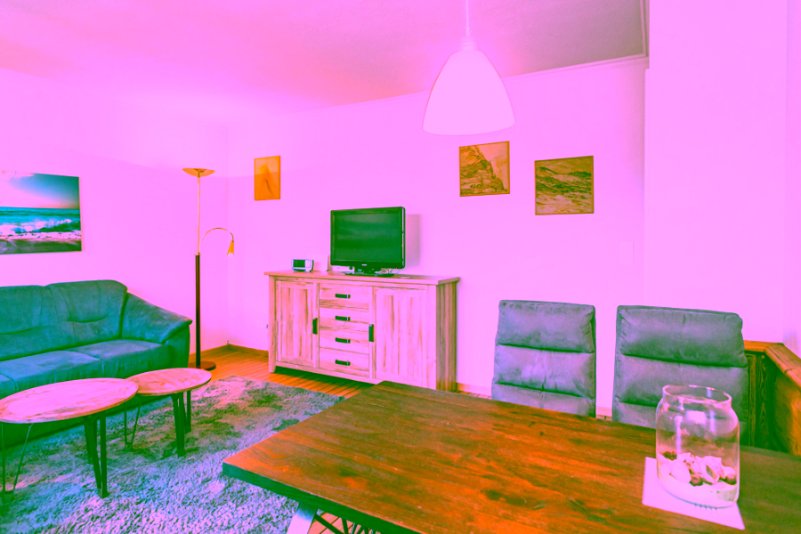 Bild - Großzügiges Wohnhaus mit einer Dauer- und zwei Ferienwohnungen in Top-Lage von Westerland