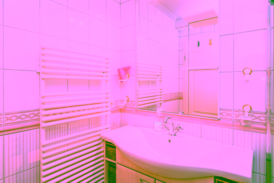 Bild - Großzügiges Wohnhaus mit einer Dauer- und zwei Ferienwohnungen in Top-Lage von Westerland