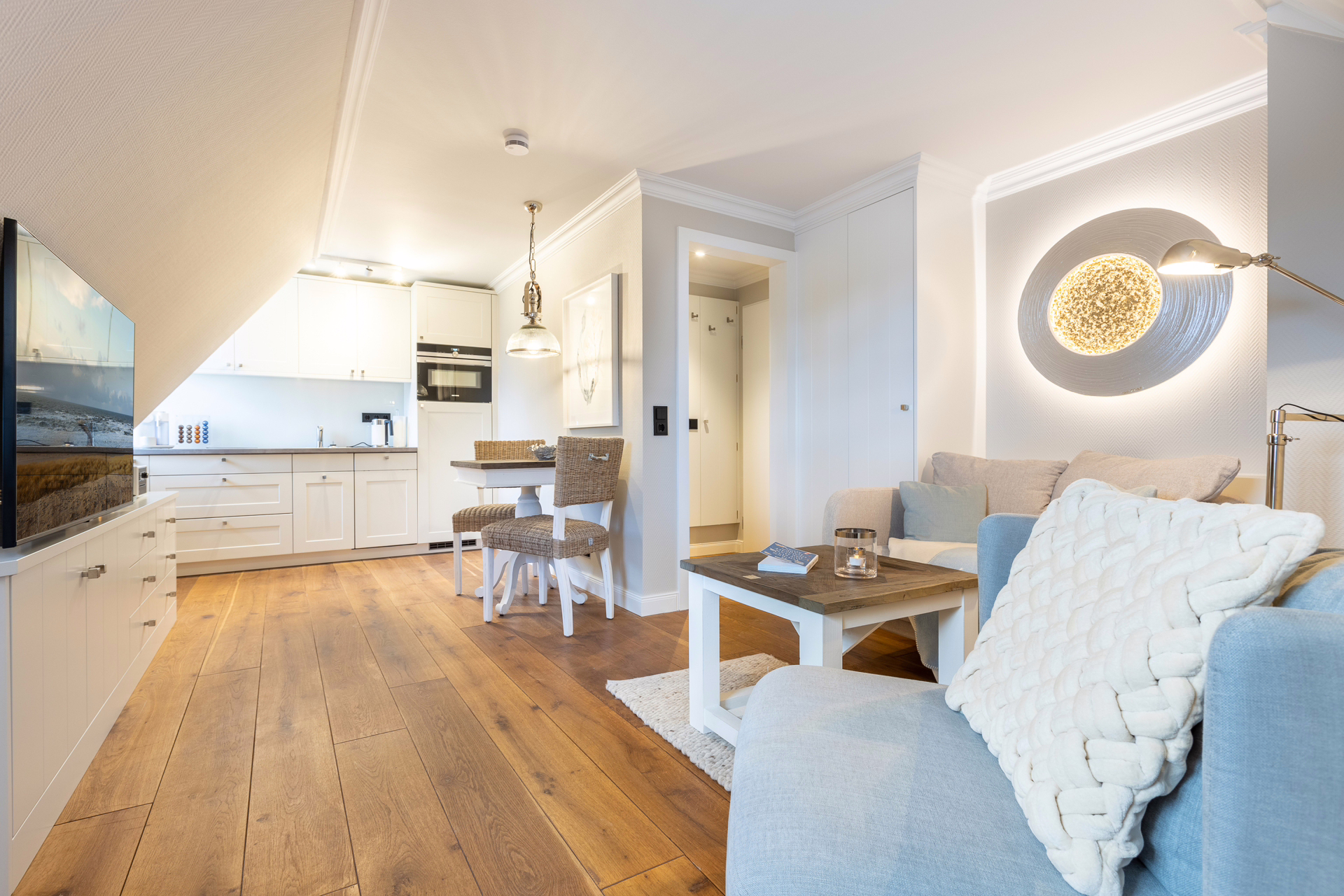 Schnuckelige Dachgeschosswohnung unter Reet in strandnaher Lage von Westerland - Bild (33912)