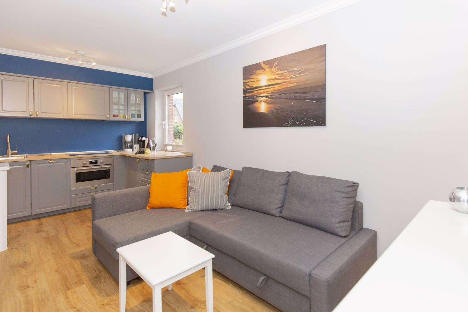 Bild - Modernes Zwei-Zimmer-Appartement am Wenningstedter Dorfteich