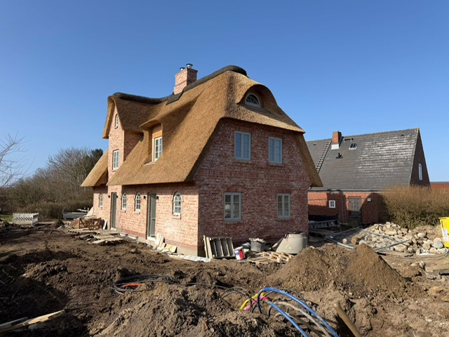 Bild - Attraktive Neubauhaushälften in Wenningstedt