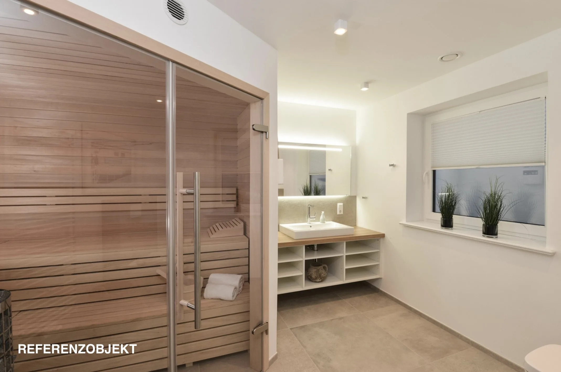 Bild - Schöner Neubau mit einer Dauerwohnung in Strand- und Stadtnaher Lage in Westerland.