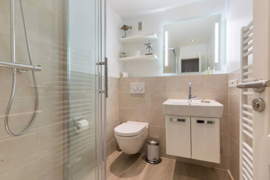 Bild - Einzigartig gelegene Wohnung unter Reet mit Meerblick