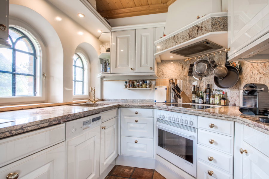 Bild - Schmucke Reethaushälfte in ruhiger Lage mit Blick in die Kampener Dünen