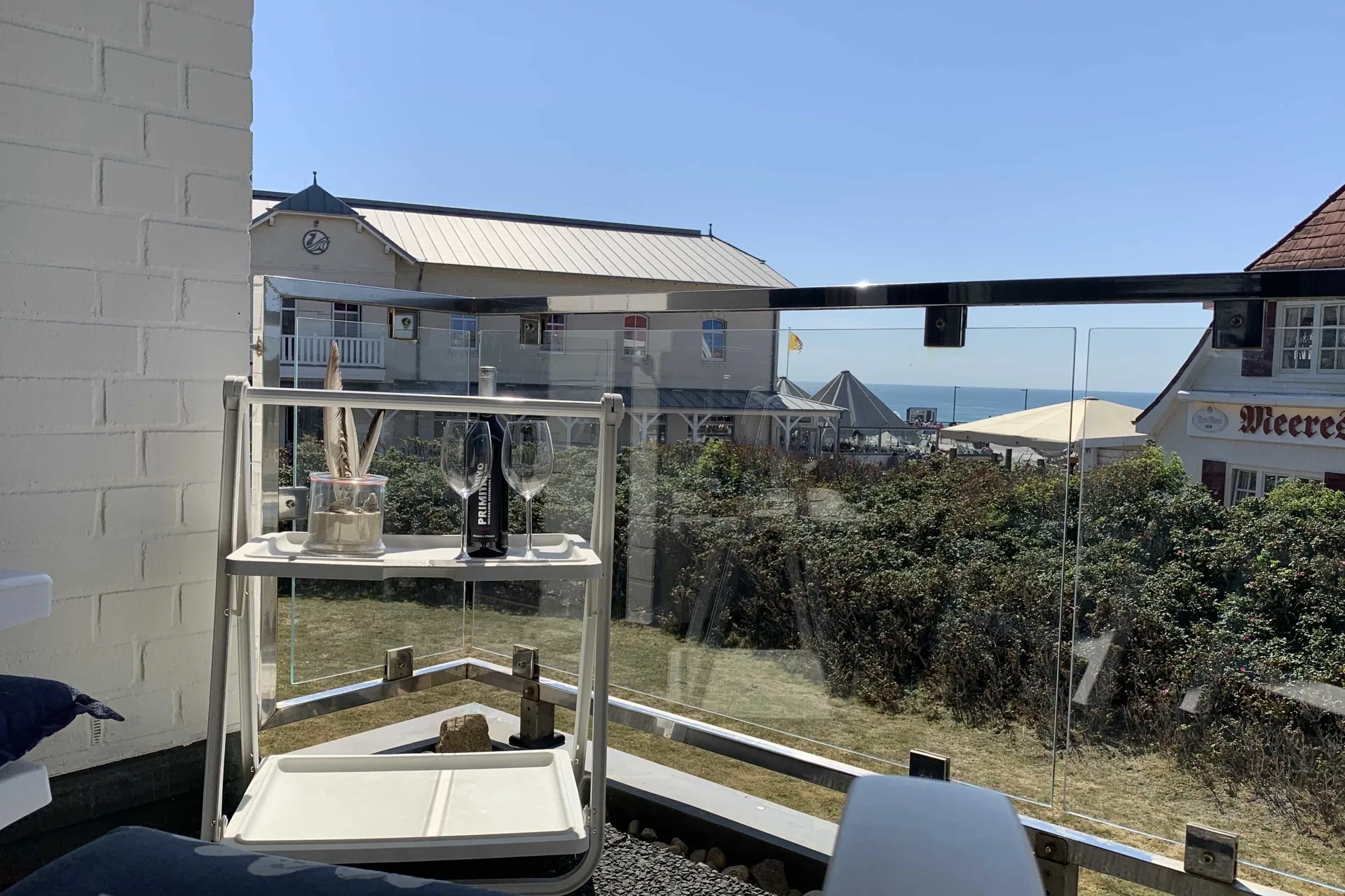 Bild - Schloß am Meer – 2 Zimmer Wohnung mit Westbalkon und Nordseeblick