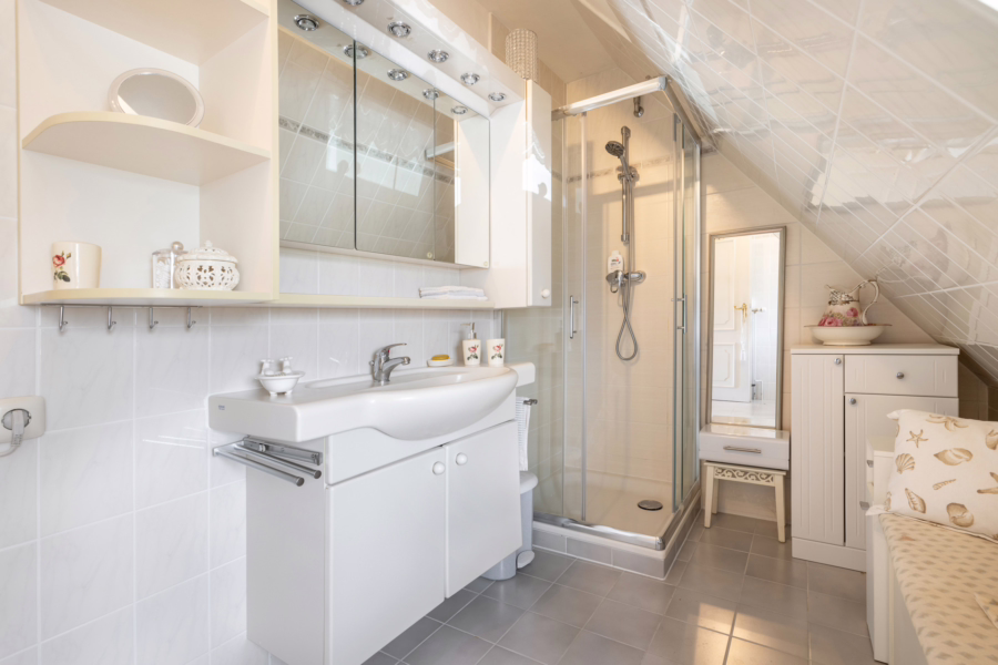 Bild - Schöne Dachgeschosswohnung in ruhiger Lage von Wenningstedt