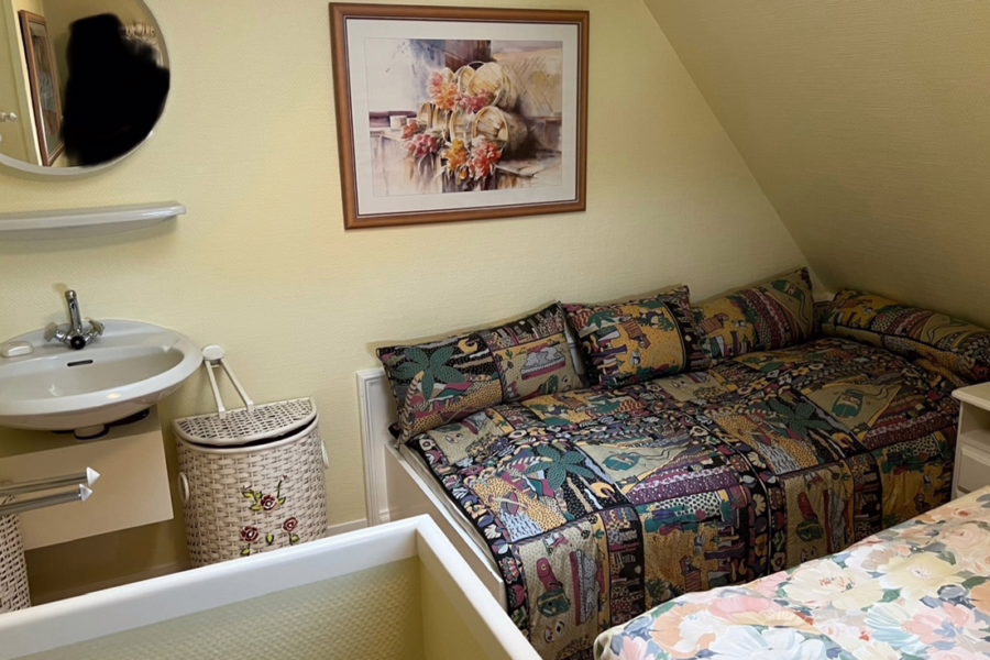 Bild - Reetgedeckte Eigentumswohnung am Wenningstedter Dorfteich