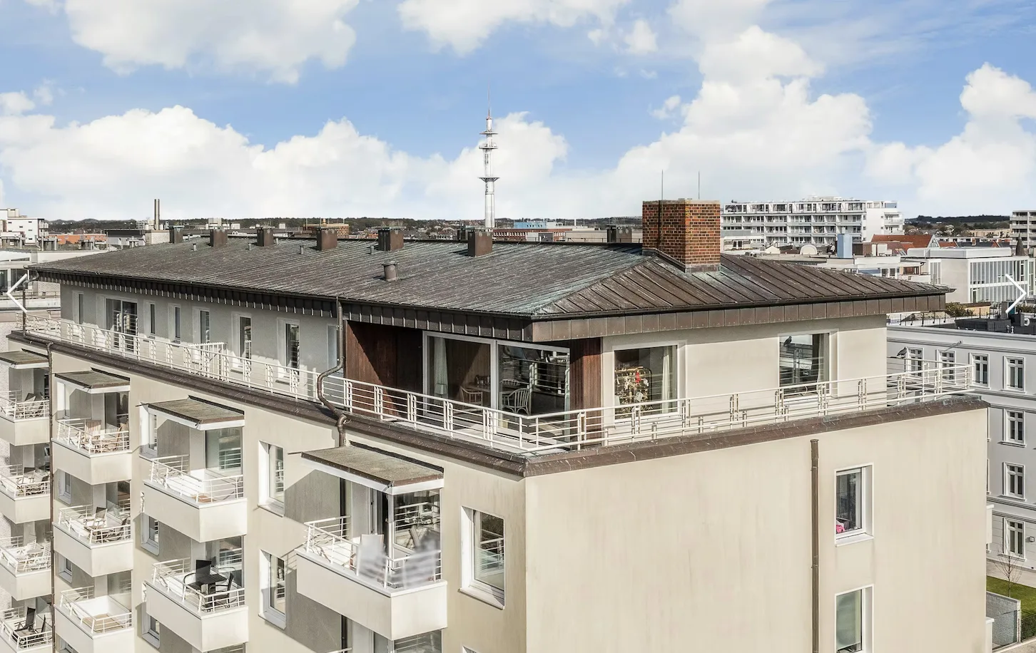 Exklusives Penthouse in Strandlage mit Meerblick - Bild (103079)