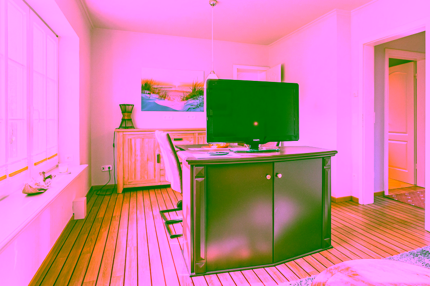 Bild - Neubau von drei exklusiven Doppelhäusern mit jeweils 1 Ferien- und 1 Dauerwohnung