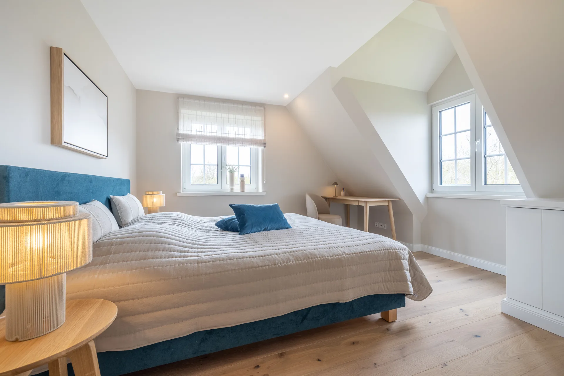 Bild - Neubau von drei exklusiven Doppelhäusern mit 4 Ferien- und 2 Dauerwohnungen