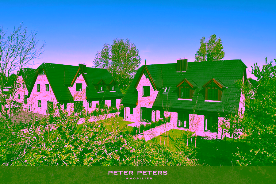 Titelbild - Neubau von drei exklusiven Doppelhäusern mit jeweils 1 Ferien- und 1 Dauerwohnung