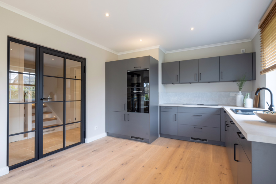 Bild - Neubau von drei exklusiven Doppelhäusern mit 4 Ferien- und 2 Dauerwohnungen