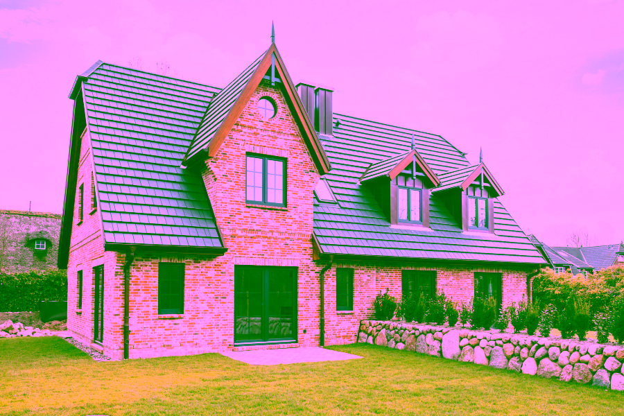 Bild - Neubau von drei exklusiven Doppelhäusern mit jeweils 1 Ferien- und 1 Dauerwohnung