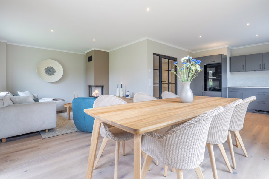 Bild - Neubau von drei exklusiven Doppelhäusern mit 4 Ferien- und 2 Dauerwohnungen