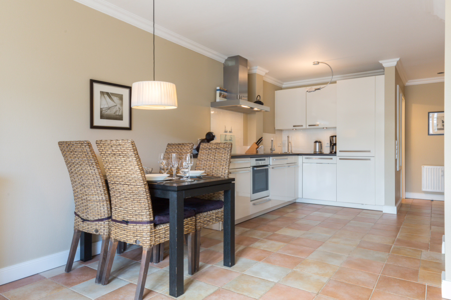 Ferienwohnung-Meeresrauschen-Mayflower-Westerland-42-04-9 - Mittelhausteil (Dauerwohnen) auf einem schönen Grundstück in strandnaher Lage von Westerland