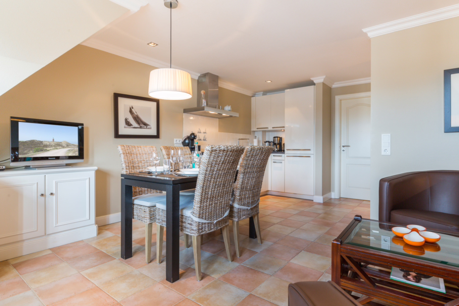 Ferienwohnung-Meeresrauschen-Andrea Doria-Westerland-42-03-5 - Mittelhausteil (Dauerwohnen) auf einem schönen Grundstück in strandnaher Lage von Westerland