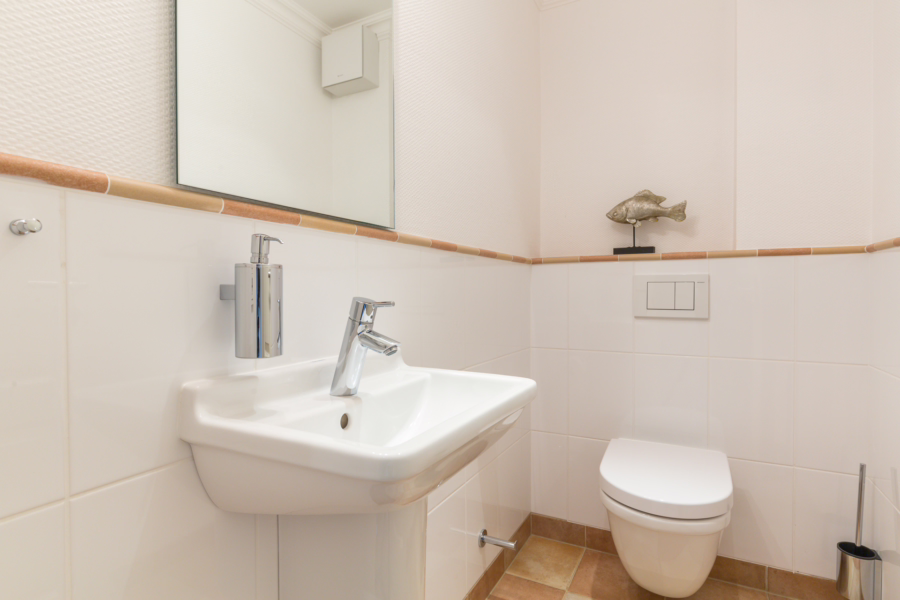 Ferienwohnung-Meeresrauschen-Mayflower-Westerland-42-04-17 - Mittelhausteil (Dauerwohnen) auf einem schönen Grundstück in strandnaher Lage von Westerland