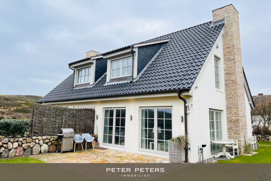 Titel - Moderne Haushälfte in 1. Reihe an den Rantumer Dünen (Dauerwohnraum)