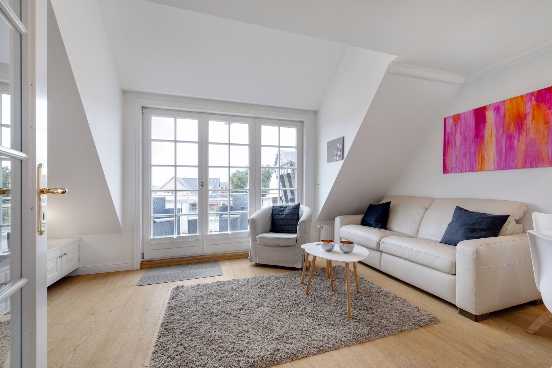 Bild - Aparte Obergeschosswohnung mit Kamin in toller Lage in Wenningstedt