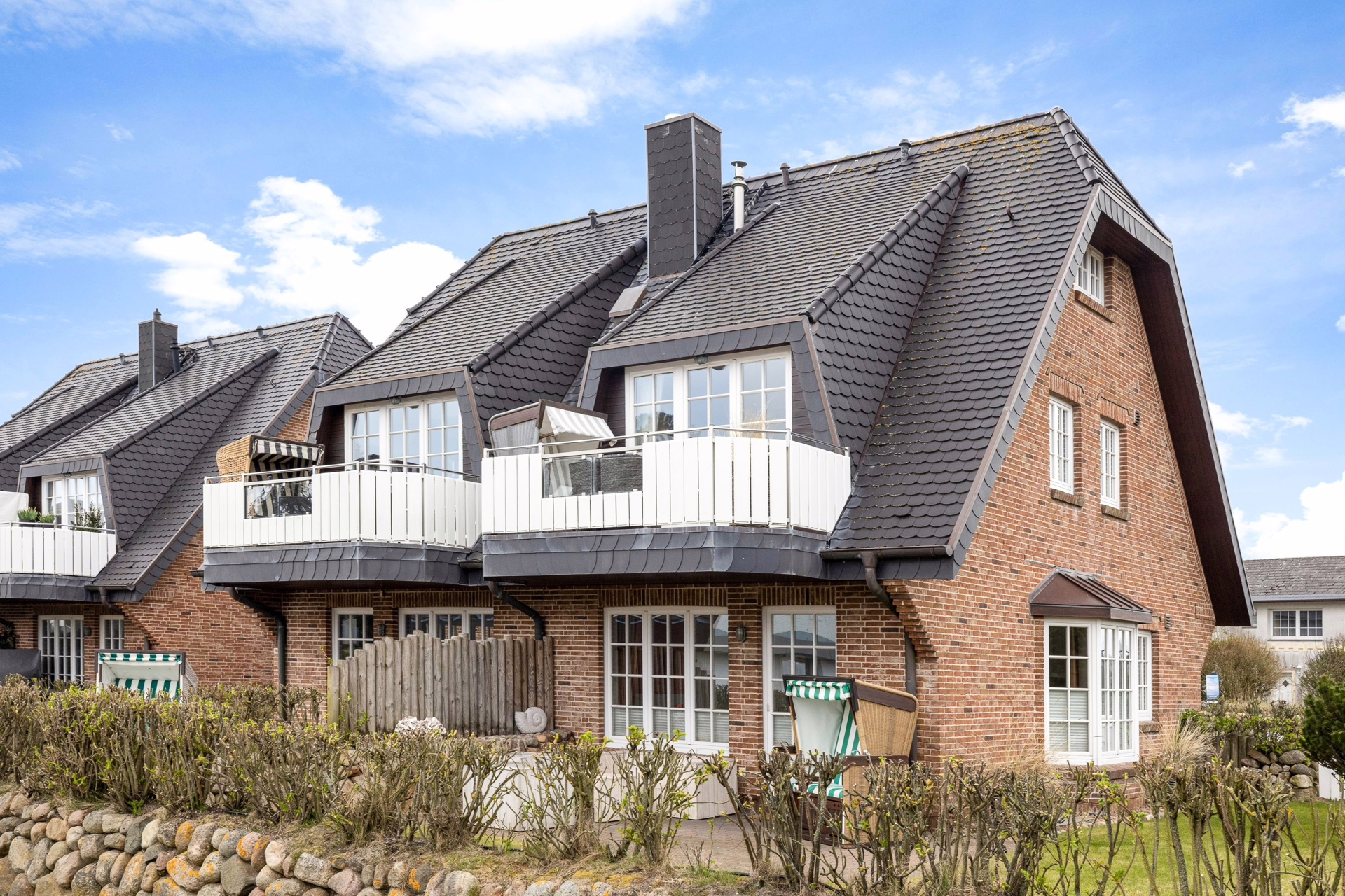Bild - Aparte Obergeschosswohnung mit Kamin in toller Lage in Wenningstedt