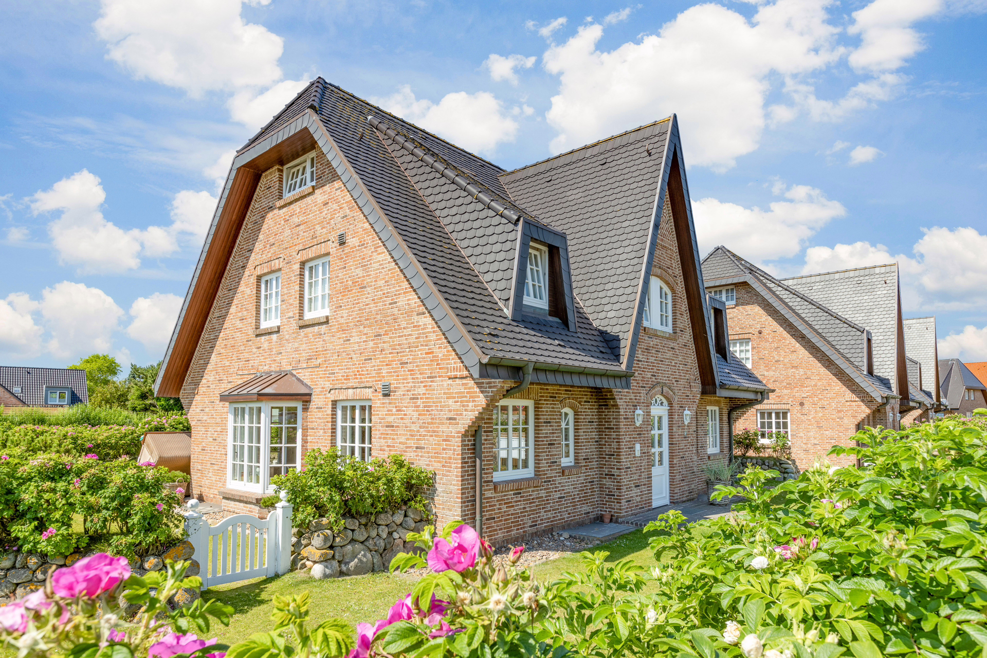 Bild - Aparte Obergeschosswohnung mit Kamin in toller Lage in Wenningstedt