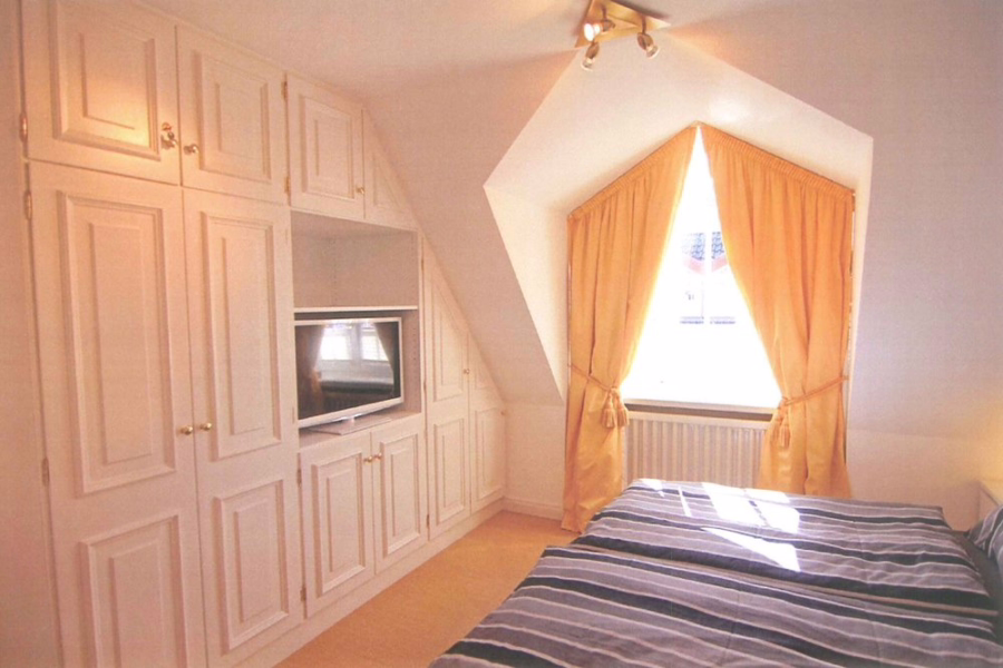 Bild - Schönes Hausteil mit Südterrasse im beliebten Alt-Westerland