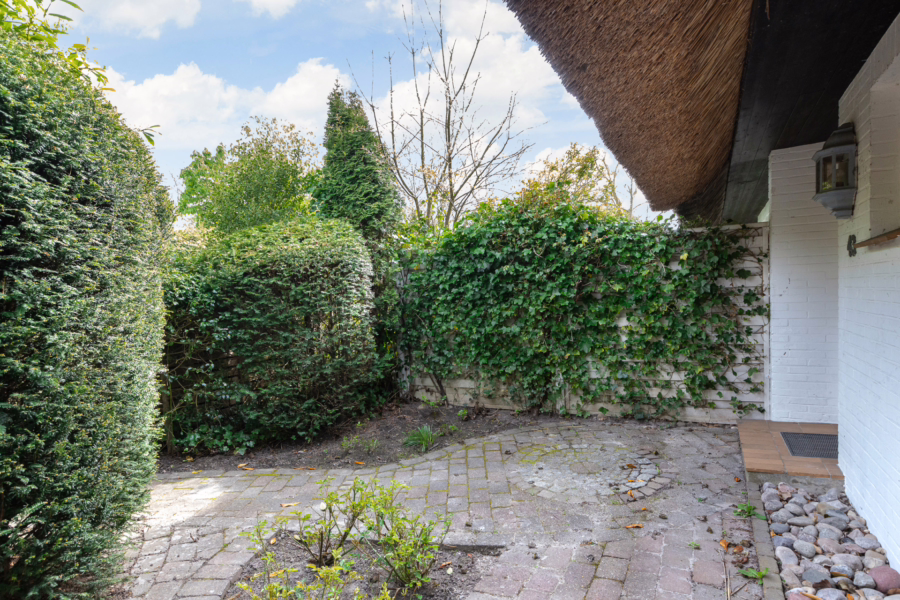 Bild - Mittelhausteil unter Reet im schönen Keitum