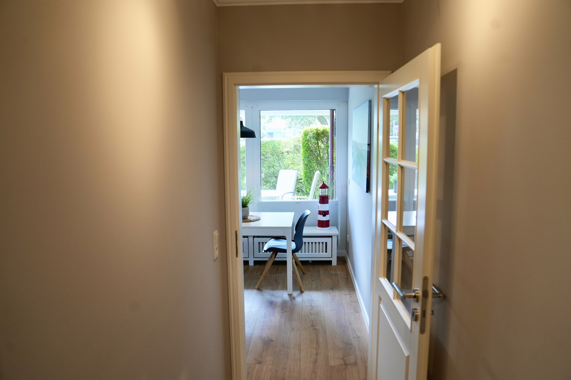 Bild - Modernes Zwei-Zimmer-Appartement am Wenningstedter Dorfteich